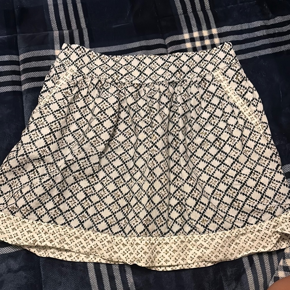 Loft Green, blue and white design skirt